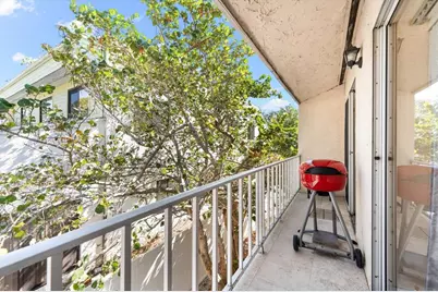 6451 Elmwood Avenue #H, Sarasota, FL 34231 - Photo 51