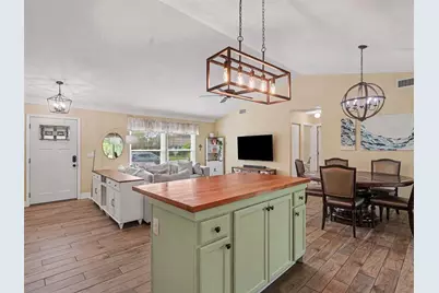 4333 Charing Cross Road, Sarasota, FL 34241 - Photo 9