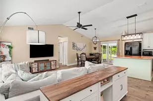 4333 Charing Cross Rd, Sarasota, FL 34241 - Photo 7