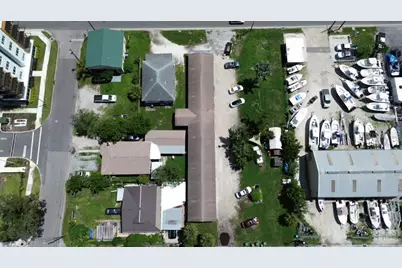 2405 10th Street W, Bradenton, FL 34205 - Photo 7