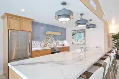 605 Concord Lane, Holmes Beach, FL 34217 - Photo 9