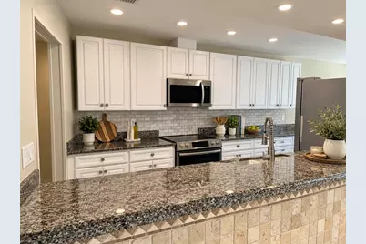 6993 Country Lakes Circle, Sarasota, FL 34243 - Photo 9