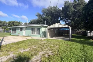 3111 26th St W, Bradenton, FL 34205 - Photo 3