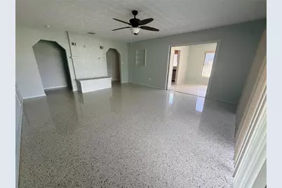 3111 26th Street W, Bradenton, FL 34205 - Photo 9