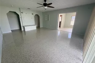 3111 26th St W, Bradenton, FL 34205 - Photo 9