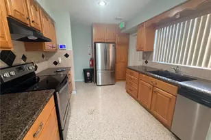 3111 26th St W, Bradenton, FL 34205 - Photo 5