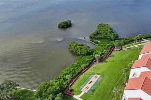 1622 Stickney Point Rd, Sarasota, FL 34231 - Photo 23