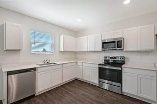 11391 Lake Louisa Ter, Sarasota, FL 34241 - Photo 3