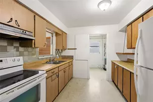 612 Center Rd, Venice, FL 34285 - Photo 11