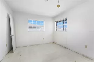 612 Center Rd, Venice, FL 34285 - Photo 13