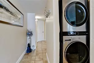 111 10th St S, Bradenton Beach, FL 34217 - Photo 27