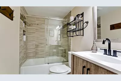 111 10th Street S #111, Bradenton Beach, FL 34217 - Photo 25
