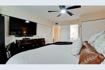 111 10th Street S #111, Bradenton Beach, FL 34217 - Photo 19