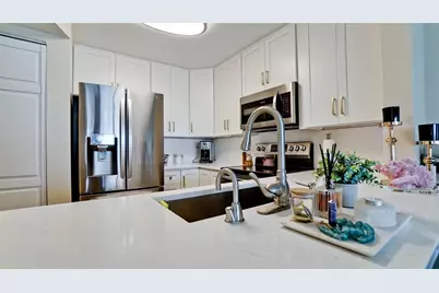111 10th Street S #111, Bradenton Beach, FL 34217 - Photo 11