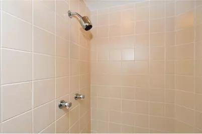 1211 Gulf Of Mexico Drive #302, Longboat Key, FL 34228 - Photo 29