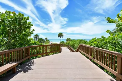 1211 Gulf Of Mexico Drive #302, Longboat Key, FL 34228 - Photo 47
