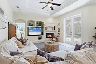 1753 Kingsdown Dr, Sarasota, FL 34240 - Photo 9