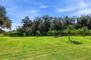 1753 Kingsdown Dr, Sarasota, FL 34240 - Photo 33