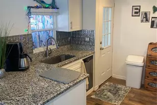 1811 Wisconsin Ave, Bradenton, FL 34207 - Photo 5