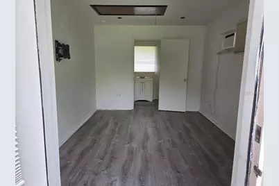 2499 Hillview Street, Sarasota, FL 34239 - Photo 17