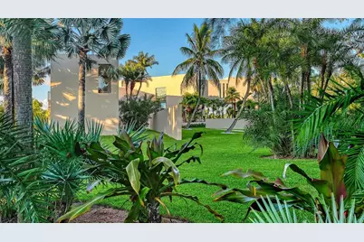 6610 Gulf Of Mexico Drive, Longboat Key, FL 34228 - Photo 19
