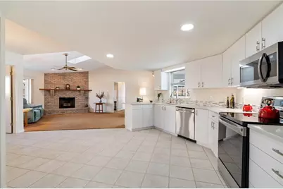 5628 Cynthia Lane, Sarasota, FL 34235 - Photo 11