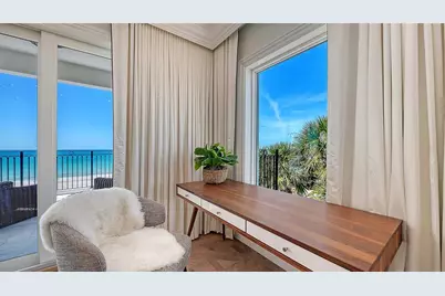 6529 Gulfside Road, Longboat Key, FL 34228 - Photo 21