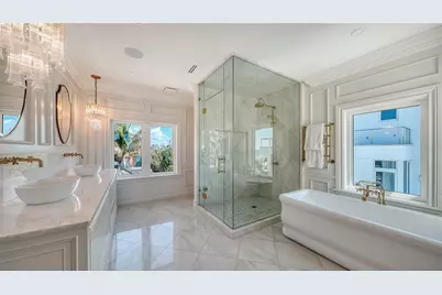 6529 Gulfside Road, Longboat Key, FL 34228 - Photo 19