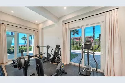 6529 Gulfside Road, Longboat Key, FL 34228 - Photo 33