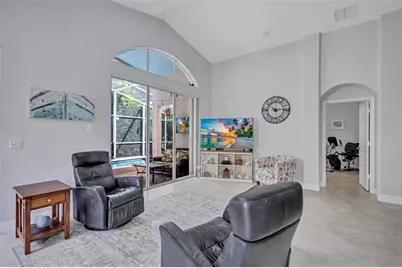 6311 43rd Court E, Sarasota, FL 34243 - Photo 11