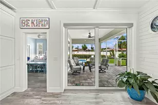 432 W Gate Dr, Venice, FL 34285 - Photo 9