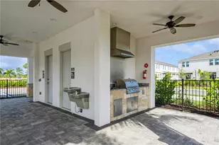 8521 Daybreak St, Sarasota, FL 34241 - Photo 9
