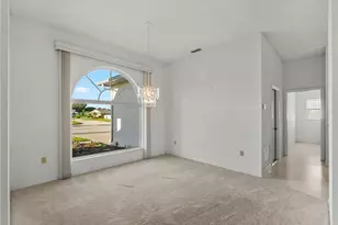 5121 Palm Aire Dr, Sarasota, FL 34243 - Photo 9