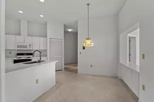 5121 Palm Aire Dr, Sarasota, FL 34243 - Photo 21