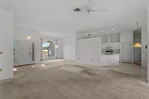 5121 Palm Aire Dr, Sarasota, FL 34243 - Photo 11