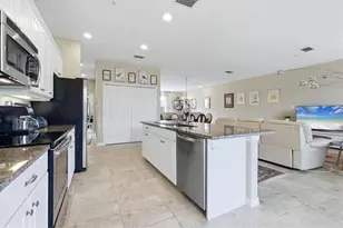 8115 Miramar Way, Lakewood Ranch, FL 34202 - Photo 17