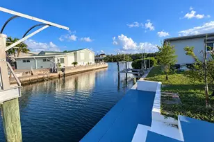 6925 W Bayou Ln, Bradenton, FL 34207 - Photo 3