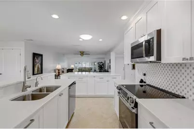 214 Hourglass Way #V-4, Sarasota, FL 34242 - Photo 7