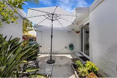 214 Hourglass Way #V-4, Sarasota, FL 34242 - Photo 41