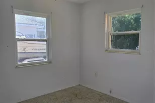 3314 Williamsburg St, Sarasota, FL 34231 - Photo 5