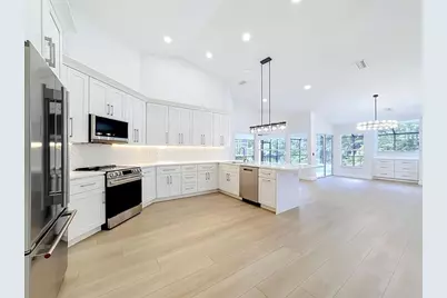 4190 Westbourne Circle, Sarasota, FL 34238 - Photo 5
