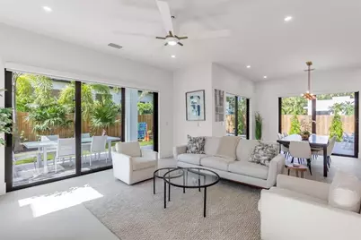 2425 Temple Street, Sarasota, FL 34239 - Photo 9
