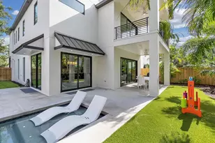 2425 Temple St, Sarasota, FL 34239 - Photo 49