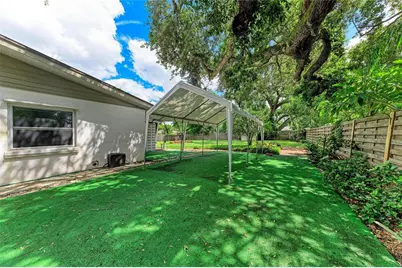 319 20th Street E, Bradenton, FL 34208 - Photo 5