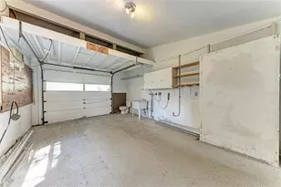 319 20th St E, Bradenton, FL 34208 - Photo 41