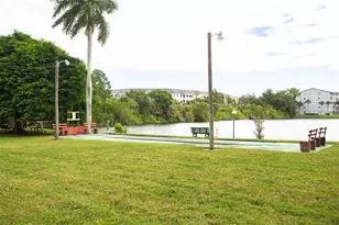 3710 Lake Bayshore Dr, Bradenton, FL 34205 - Photo 29