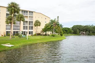 3710 Lake Bayshore Dr, Bradenton, FL 34205 - Photo 33