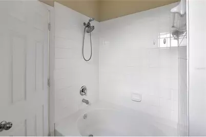 5700 Bentgrass Drive #16-211, Sarasota, FL 34235 - Photo 19