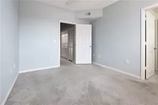 5700 Bentgrass Dr, Sarasota, FL 34235 - Photo 17