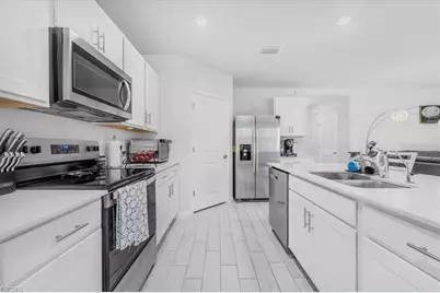 1216 NW 21st Place, Cape Coral, FL 33993 - Photo 9